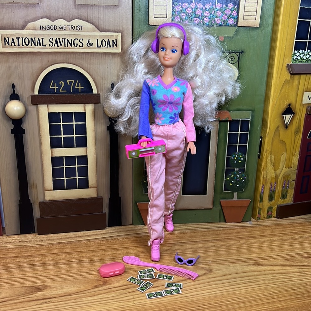 Vintage Totsy 1987 Fashion Doll Blue Eyes Blonde & Accessories 11.5”